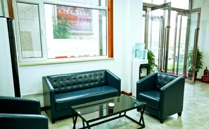 Shell Xinzhou Xinfu District Railway Station Hotel