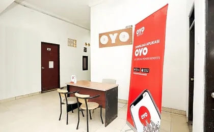 Vaccinated Staff - OYO 658 Alibaba Residence
