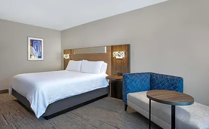 Holiday Inn Express Hotel & Suites Terre Haute By IHG