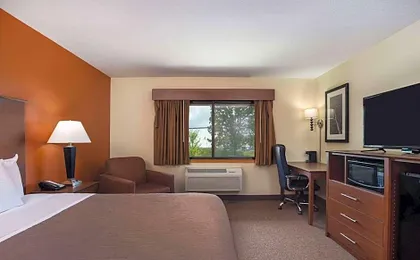 AmericInn by Wyndham Tomah