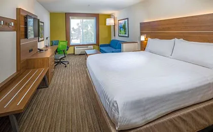 Holiday Inn Express Hotel & Suites Modesto-Salida By IHG