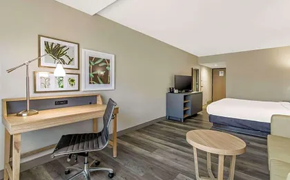 Country Inn & Suites by Radisson, Atlanta Airport South, GA