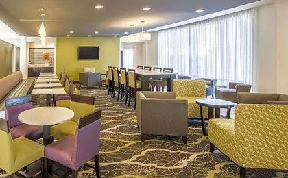 La Quinta Inn & Suites by Wyndham Hattiesburg I-59