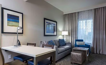 Embassy Suites by Hilton The Woodlands at Hughes Landing