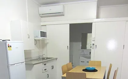 Urangan Motor Inn