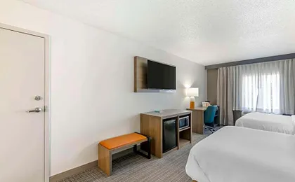 Comfort Inn & Suites Louisville Airport Fair & Expo