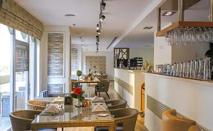 Gulf Suites Hotel Amwaj