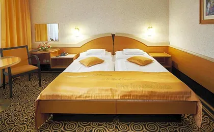 Hotel Eroplán