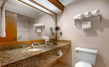 Best Western Plus Mill Creek Inn