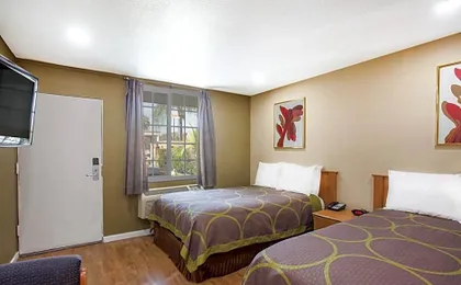Super 8 by Wyndham Redlands/San Bernardino