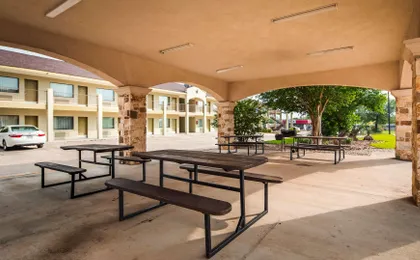 SureStay by Best Western Floresville