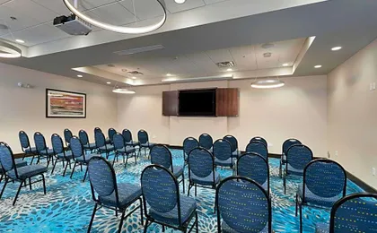 Holiday Inn & Suites Arden-Asheville Airport By IHG