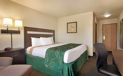 Travelodge by Wyndham Jefferson City