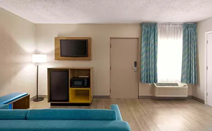 Days Inn by Wyndham Miami Airport North