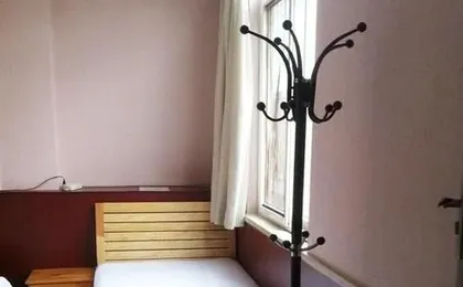 Rujia Huayi Hotel