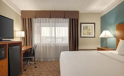 AmericInn by Wyndham Grand Rapids Airport North