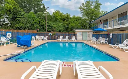 Rodeway Inn Winston Salem Route 52