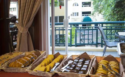 Apartotel & Suites Villas del Rio