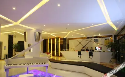 Xuanwei Time Concept Hotel