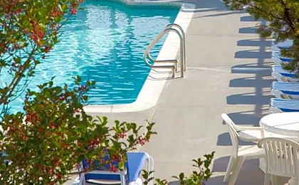 Sea Crest Inn