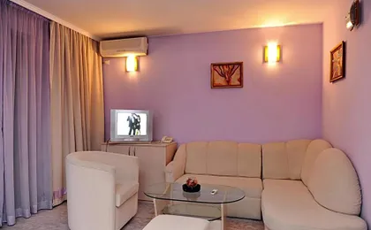 Семеен Хотел Сокол