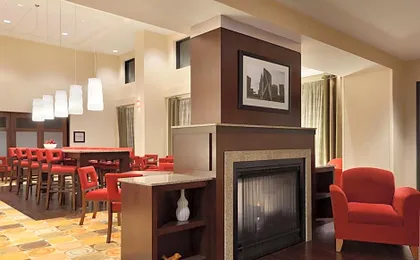 Hampton Inn & Suites Hartford/East Hartford