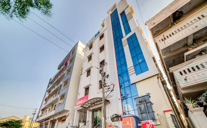 OYO Flagship 24397 9 Star Hotel