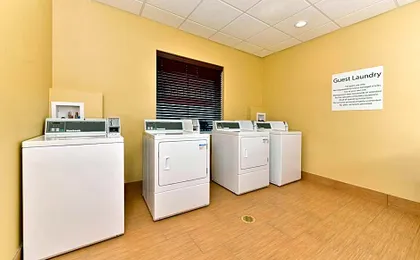 Holiday Inn Express & Suites Peekskill-Lower Hudson Valley By IHG