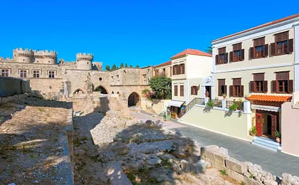 Nikos Takis Fashion Boutique Hotel