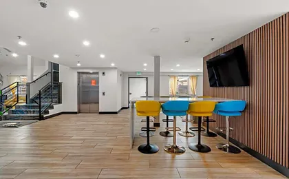 Days Inn by Wyndham Thornton