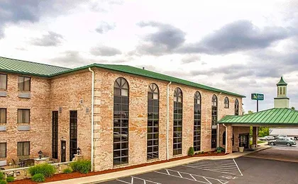 Quality Inn & Suites Cincinnati I-275