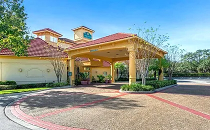 La Quinta Inn & Suites by Wyndham Usf (Near Busch Gardens)