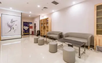 7-day Youpin Hotel (Beijing langxinzhuang metro station store)