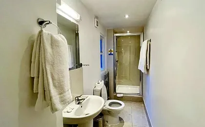 West Cromwell Hotel