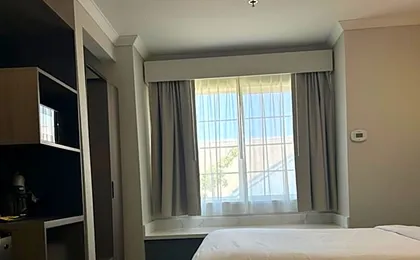 Econo Lodge Inn & Suites Santa Rosa South