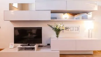 Rental in Rome Giunione Lucina