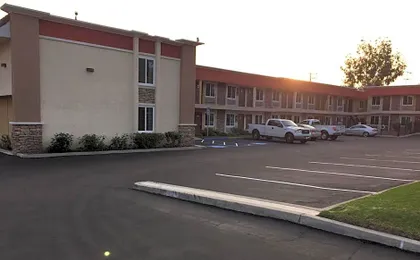 Ontario Inn & Suites