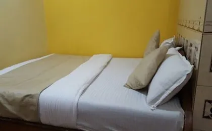 New Shahana - Hostel