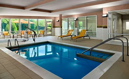 Courtyard by Marriott Milwaukee Airport