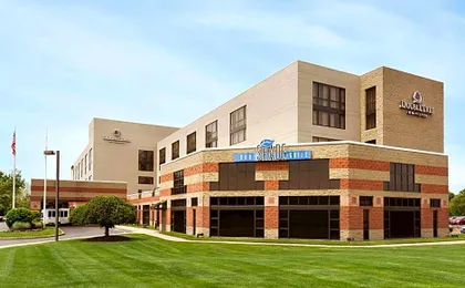 DoubleTree by Hilton Hartford - Bradley Airport