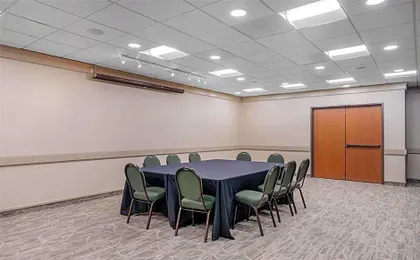 Best Western Plus Oak Harbor Hotel & Conference Center