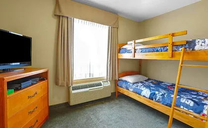 Prairie Crest Red Deer by IHG