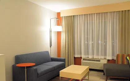 Holiday Inn Express & Suites Lexington Park California By IHG