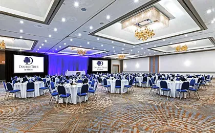 DoubleTree by Hilton Tulsa - Warren Place