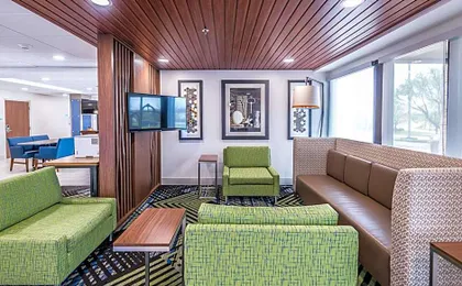 Holiday Inn Express Flint-Campus Area By IHG