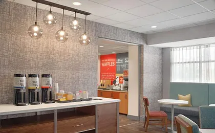 Hampton Inn St. Louis-Columbia