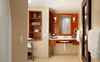 Pier House Resort & Spa