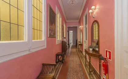 Hostal Girona