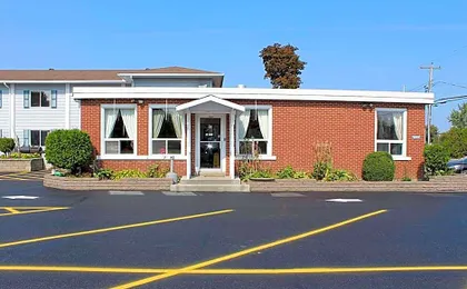 Super 8 by Wyndham Pembroke