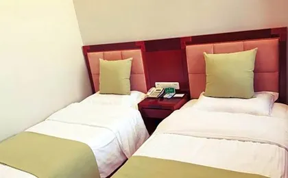 GreenTree Alliance Hulunbeier Zhalantun Railway Station Hotel